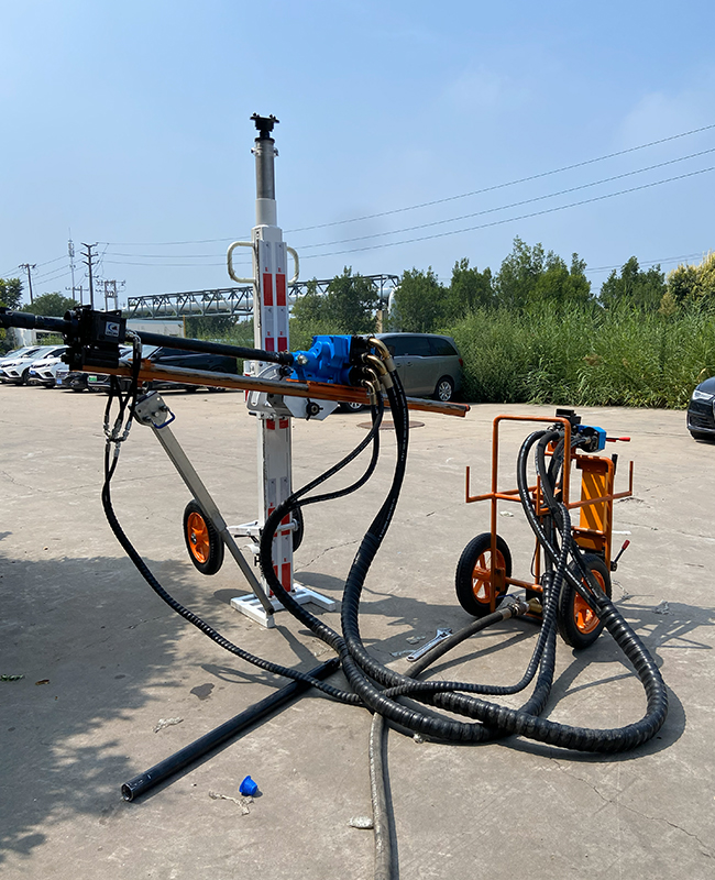 氣動架柱式鉆機(jī)