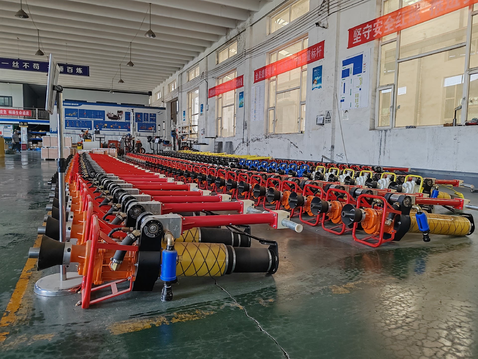 MQT130氣動錨桿鉆機特點及使用注意事項