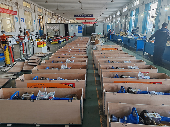 氣動錨桿鉆機(jī)